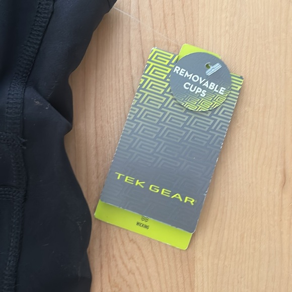 Black Athletic Tank NWT - Picture 3 of 5